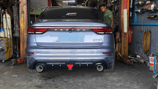 Fairos Maju Auto Garage