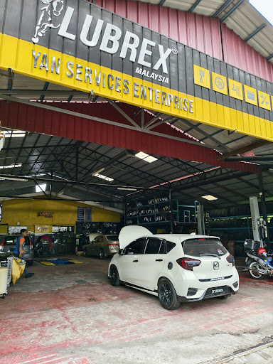 Pembaikan Ekzos Kereta Terbaik Berhampiran Saya di Kluang