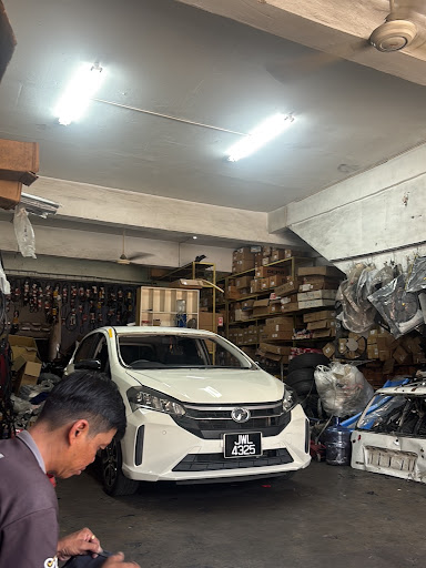 Windscreen Insurance Claim Batu Pahat - Hong Leong Auto